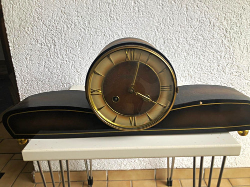 Vintage kaminuhr schwebebalken - kaminuhr,