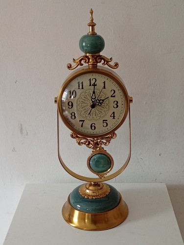 Vintage inspirierte tischuhr - vintage-inspirierte,